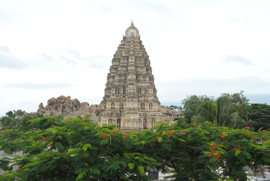 Gopi Guest House Hampi Luaran gambar
