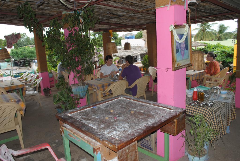 Gopi Guest House Hampi Luaran gambar