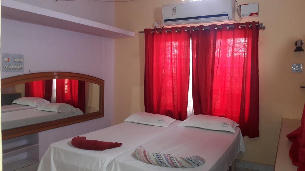 Gopi Guest House Hampi Luaran gambar